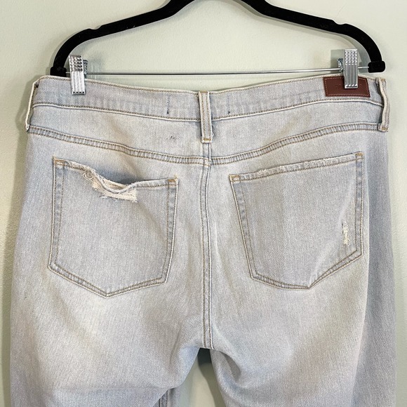 HOLLISTER Women's Blue Distressed Low-Rise Cropped Boyfriend Denim Jeans Size 15 - Picture 4 of 10